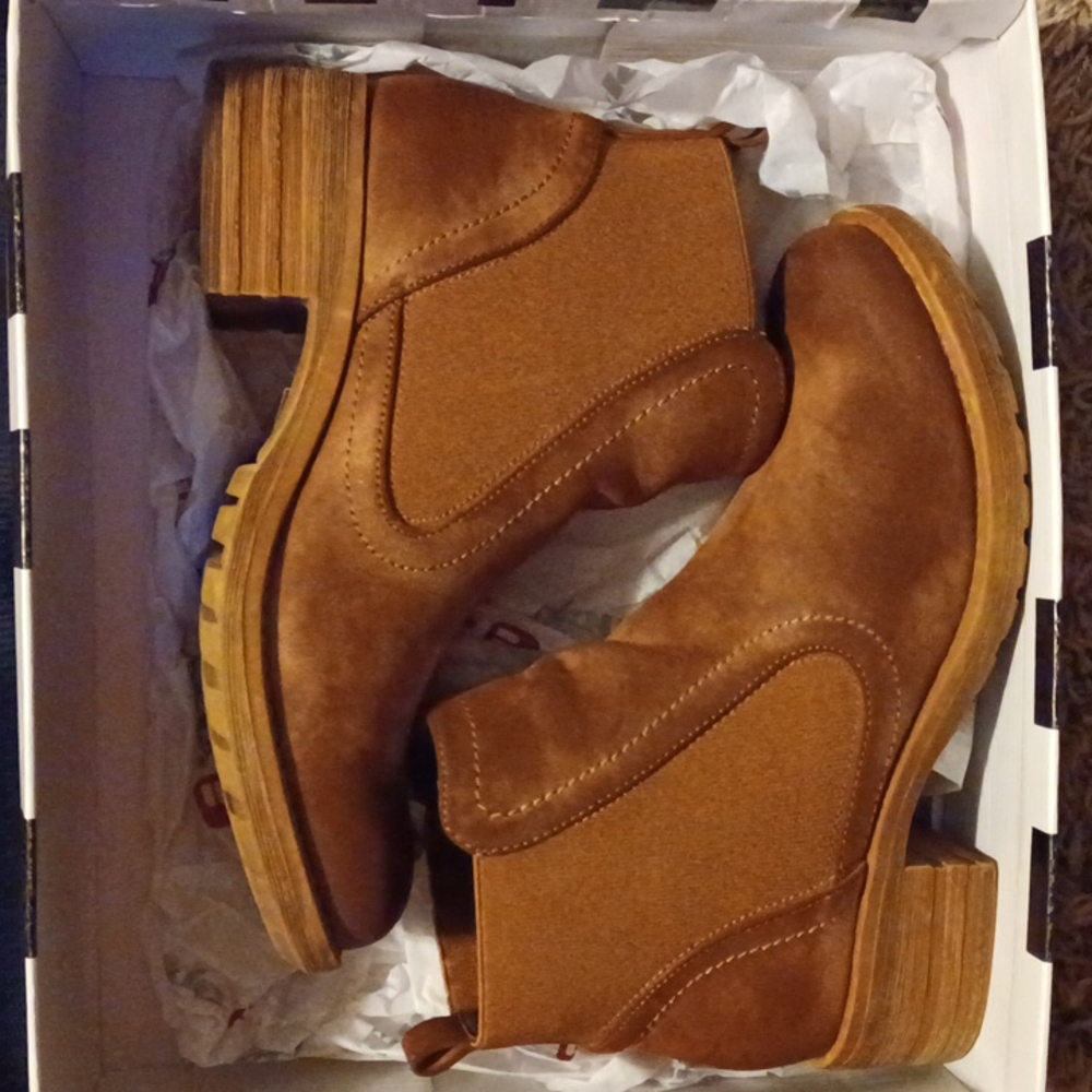 Not Rated Tan Boots Size 6